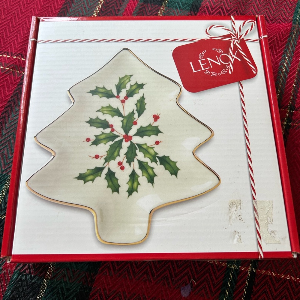 Lenox Hosting the Holidays Tree Part Plate - NWT - Picture 3 of 5